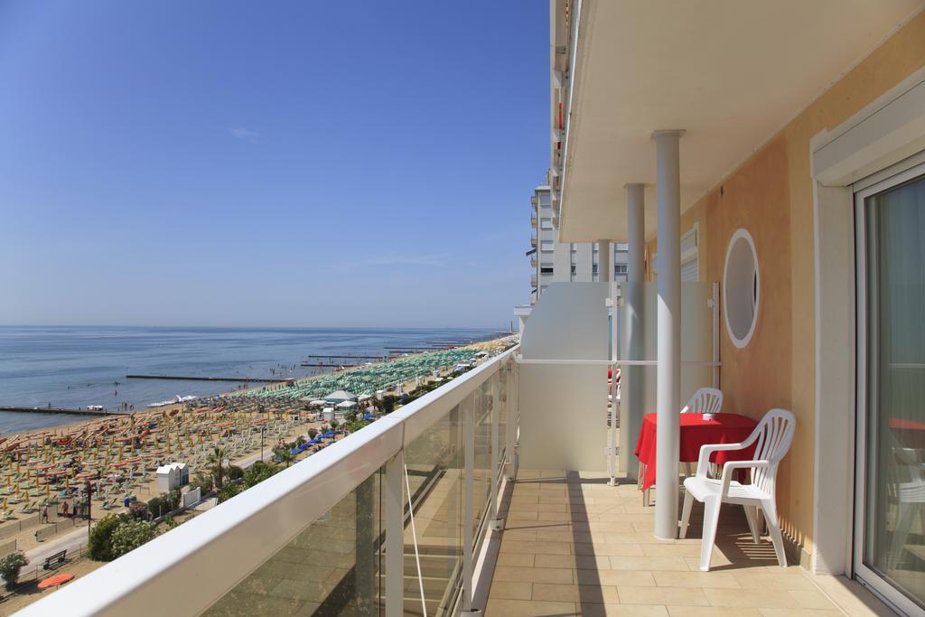 Hotel Panama Лідо-ді-Єзоло Екстер'єр фото